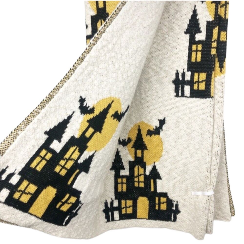 Cynthia‎ Rowley Halloween Haunted House Throw Blanket Beige Bats Pumpkins Decor - Picture 5 of 7